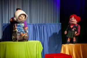 Śremski ośrodek kultury spektakl ,,karola i przyjaciele każdy coś ma!'' 7